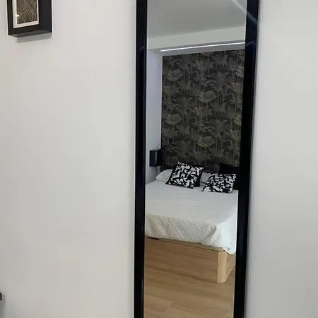 Апартаменти Premium Con Piscina - Recepcion 24 Hs *